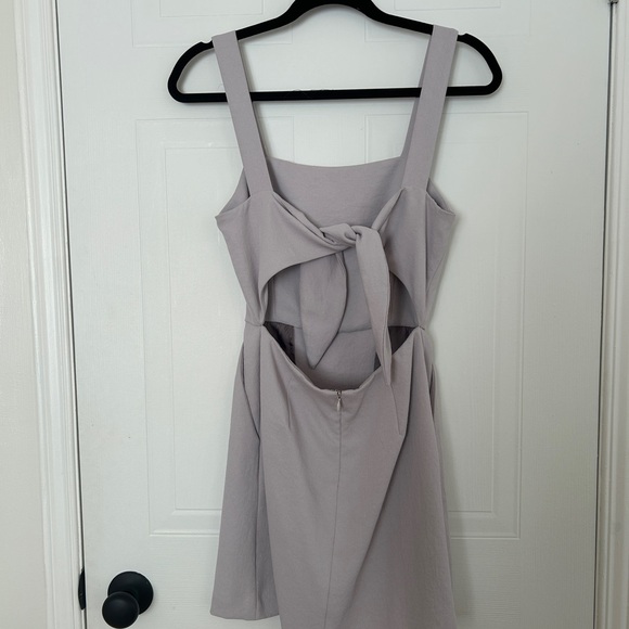 Aritzia Aperature Tie-Back Dress Size 2 - Picture 4 of 4